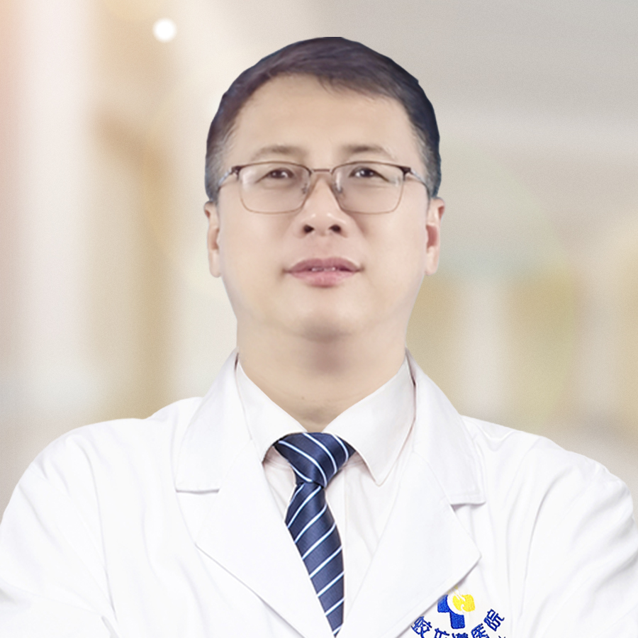 乔源-口腔科主任-正方形.jpg